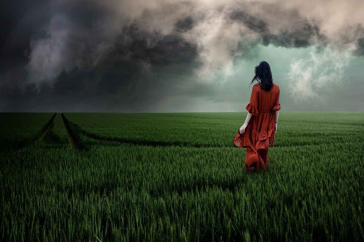 Celebrity-Inspired Ways to Style Your Slip Dress for Any Occasion 5 Can You Wear a Slip Dress to Formal Events?