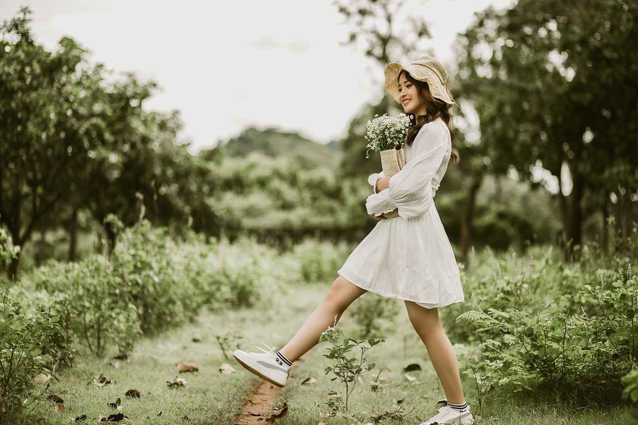 Why Choose a Slip Dress for a Wedding?