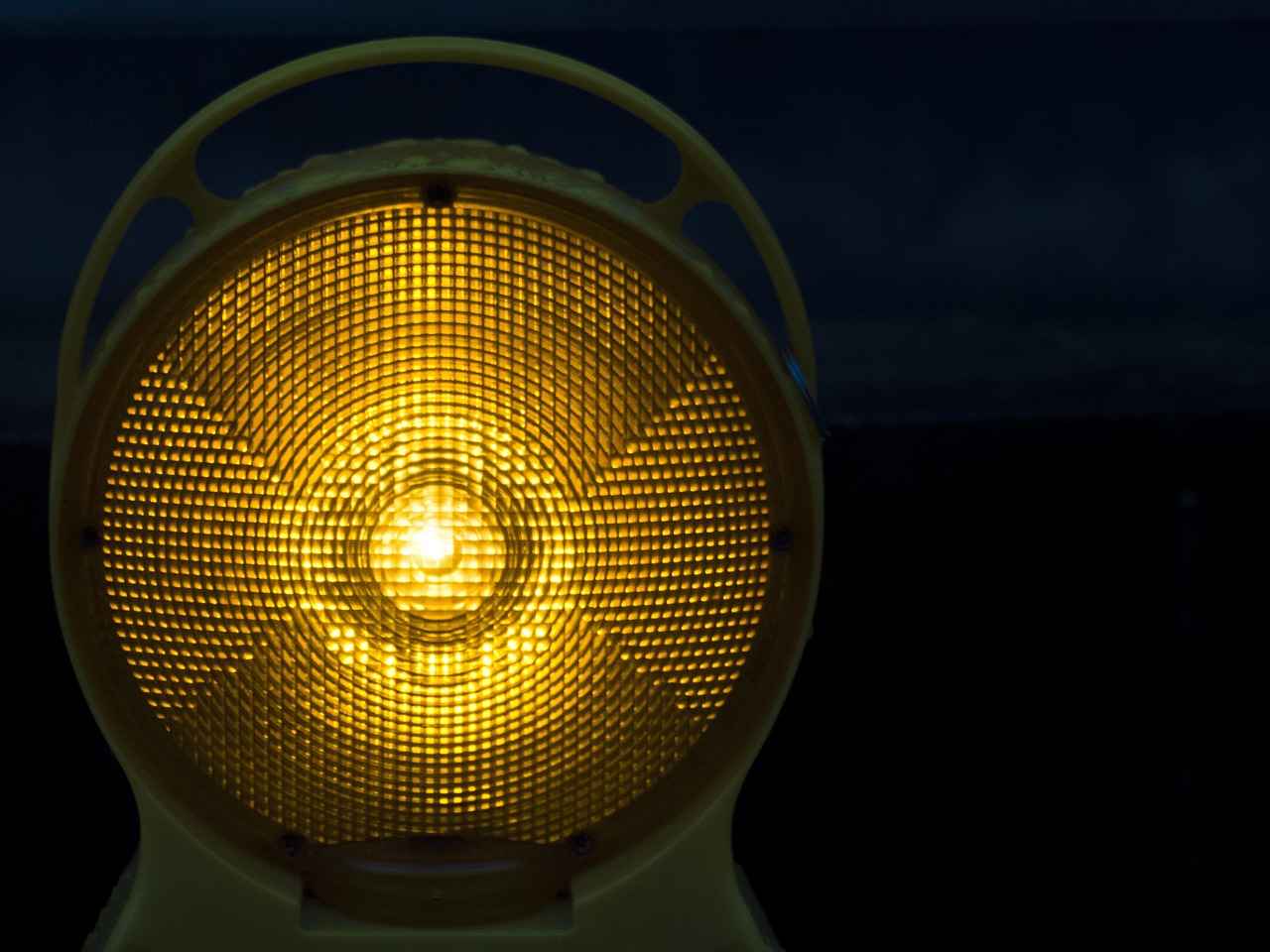 How to Protect Your Night Dress from Sun Damage & Discoloration 3 What Washing Techniques Help Prevent Discoloration?