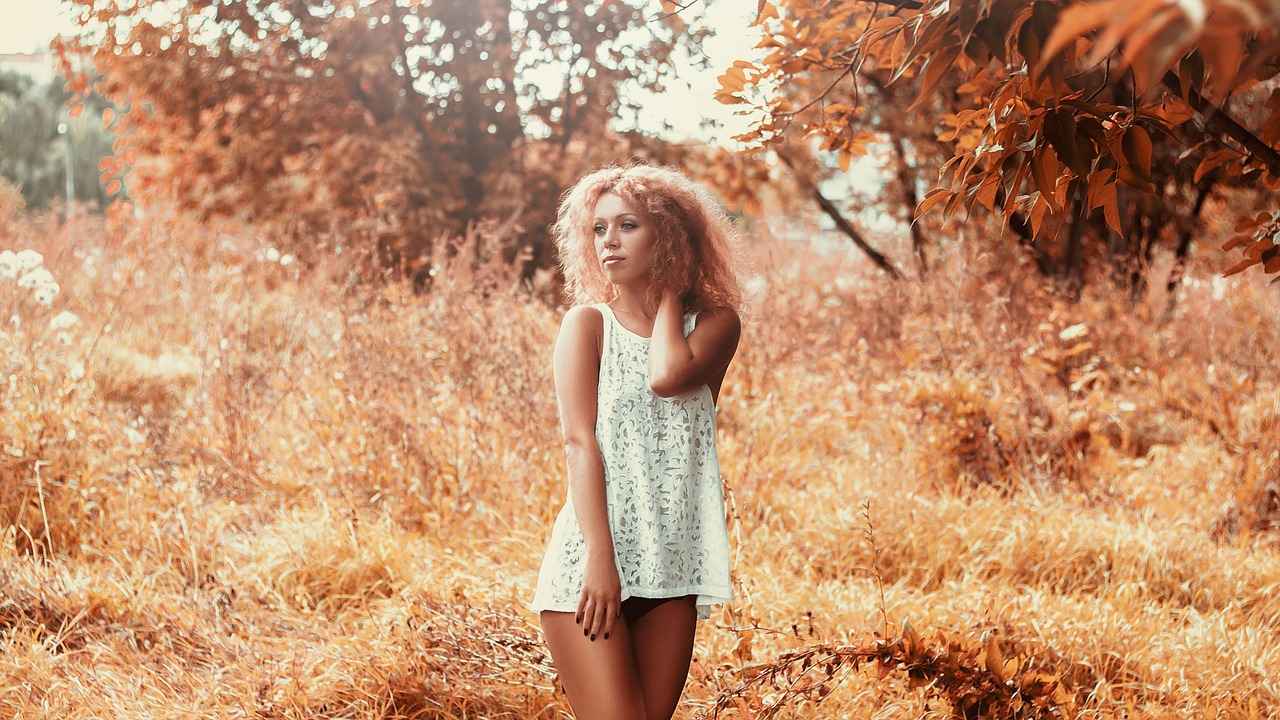 How to Personalize Your Slip Dress Look?