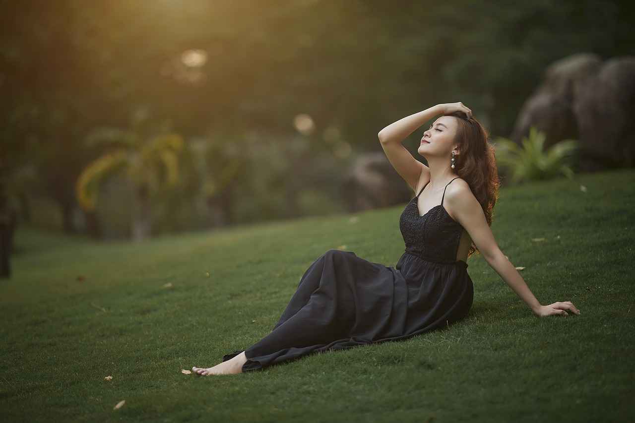What Makes Slip Dresses a Must-Have?
