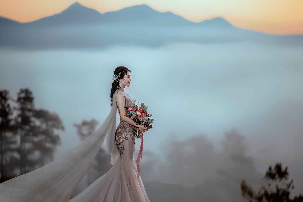 How to Transition Your Slip Dress from Day to Night?