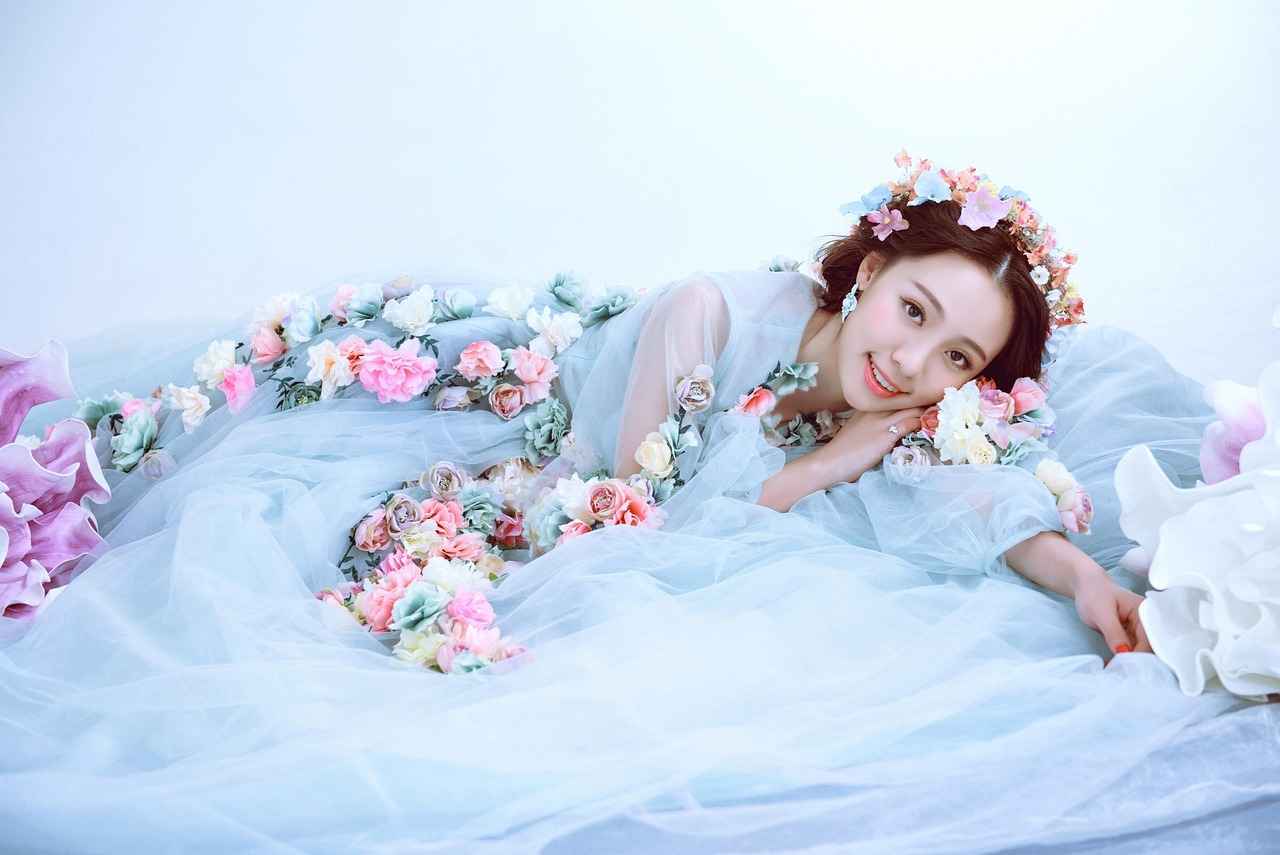 Why Fabric Conditioners Can Damage Your Night Dress & What to Use Instead 2 Why Are Night Dresses Made from Delicate Fabrics?