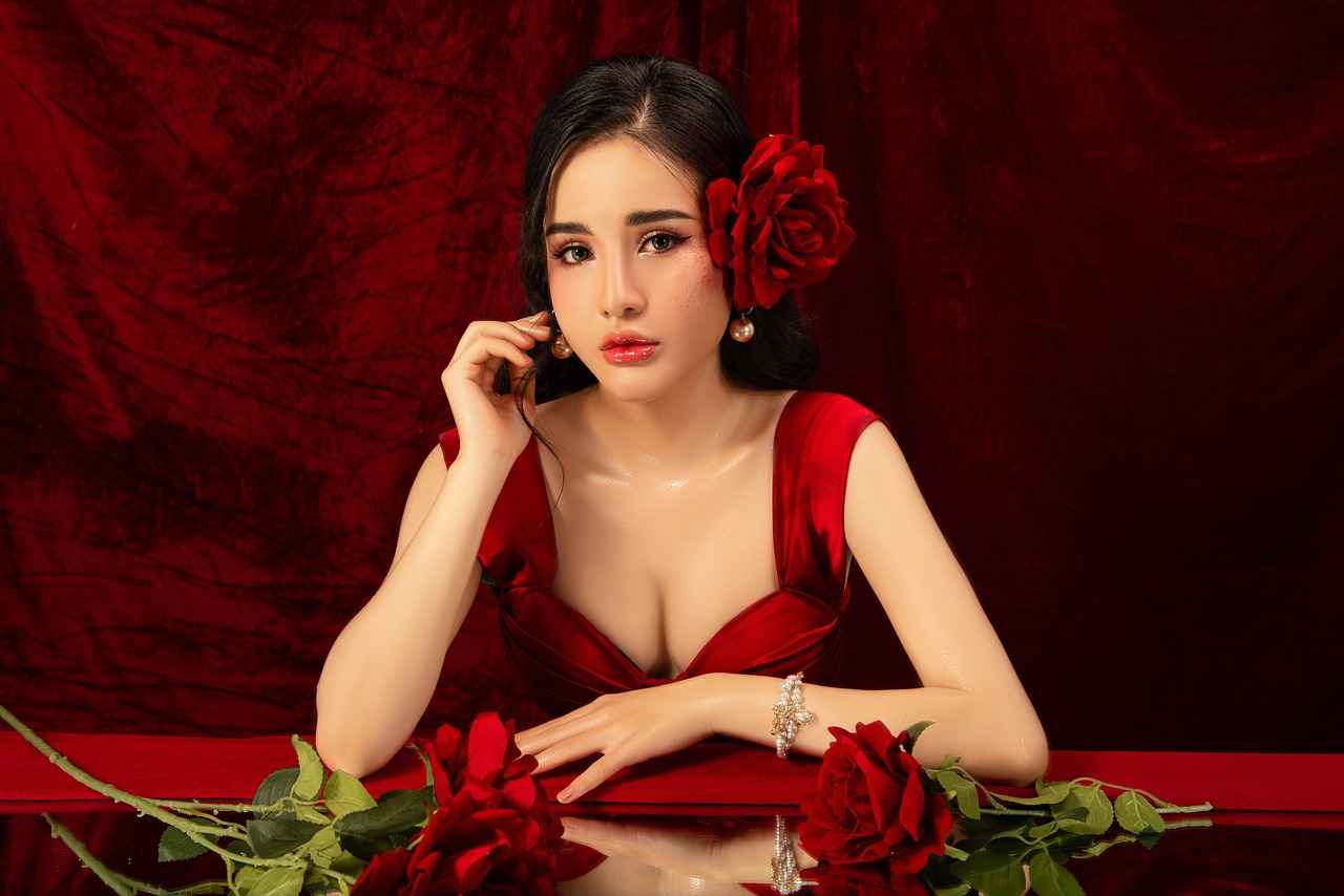 Why Silk Night Dresses Are a Must-Have for Winter Comfort 1 What Makes Silk Night Dresses Ideal for Winter?