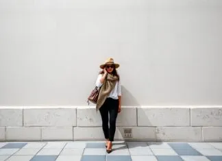 The Intersection of Fashion and Cultural Travel: A Style Odyssey The Intersection of Fashion and Cultural Travel: A Journey Through Style