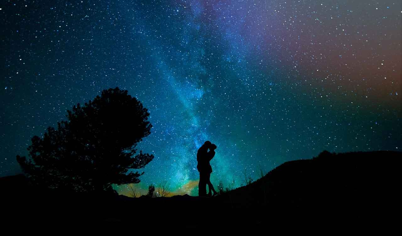 What Colors Are Trending in Night Dresses?