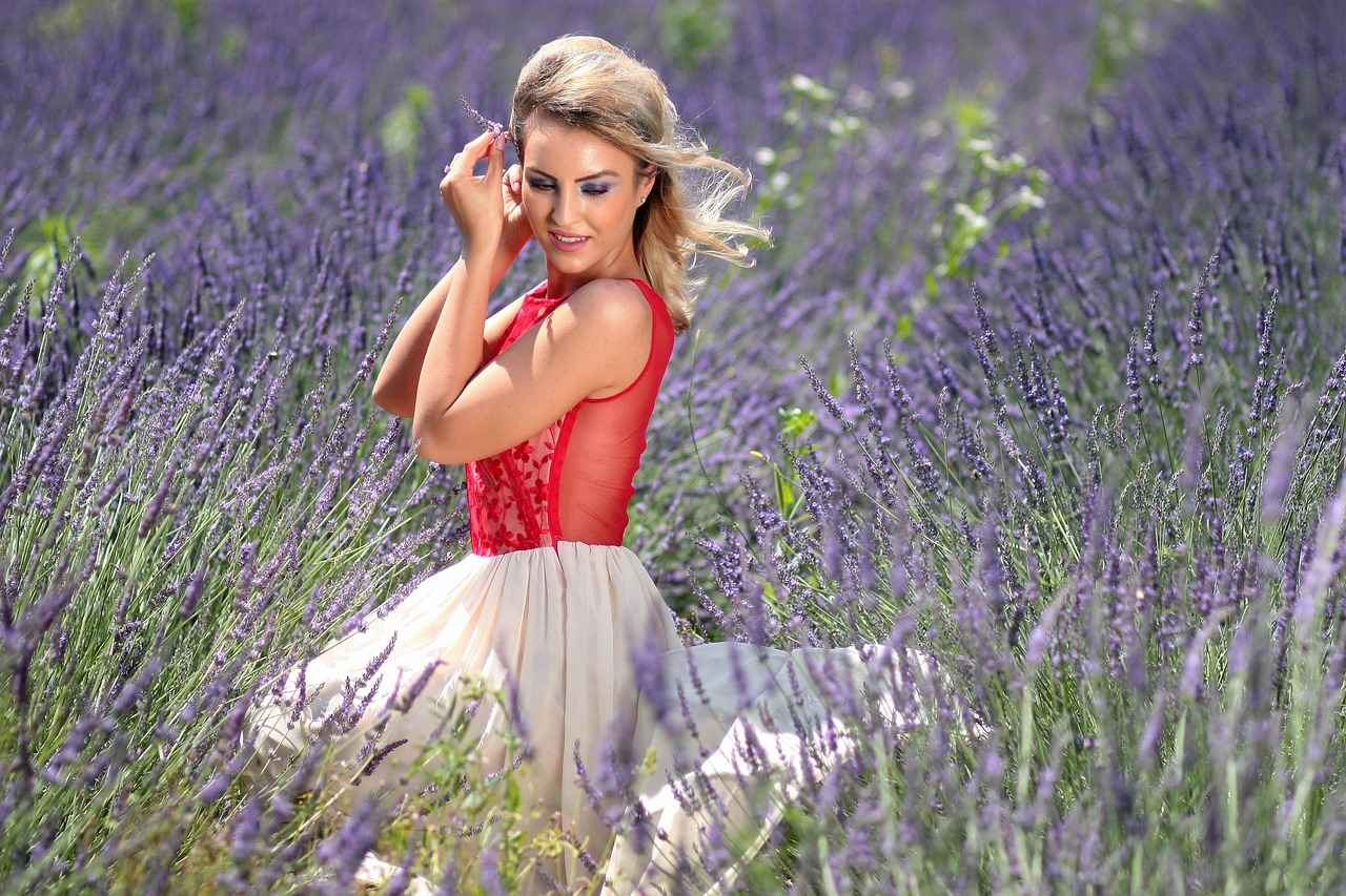 Popular Colors and Patterns for Slip Dresses in 2025