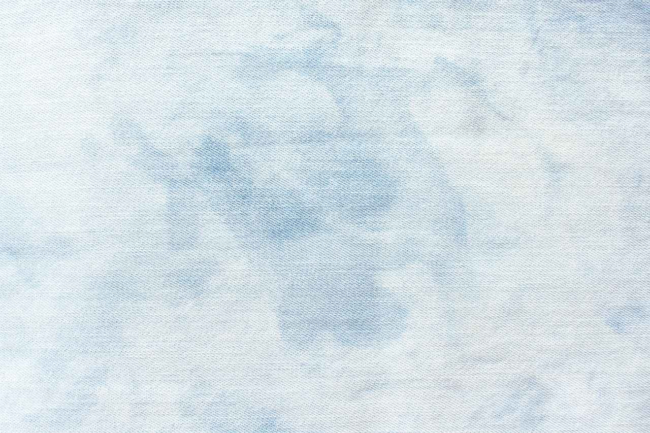 How Do Natural Fabrics Benefit Skin Health?